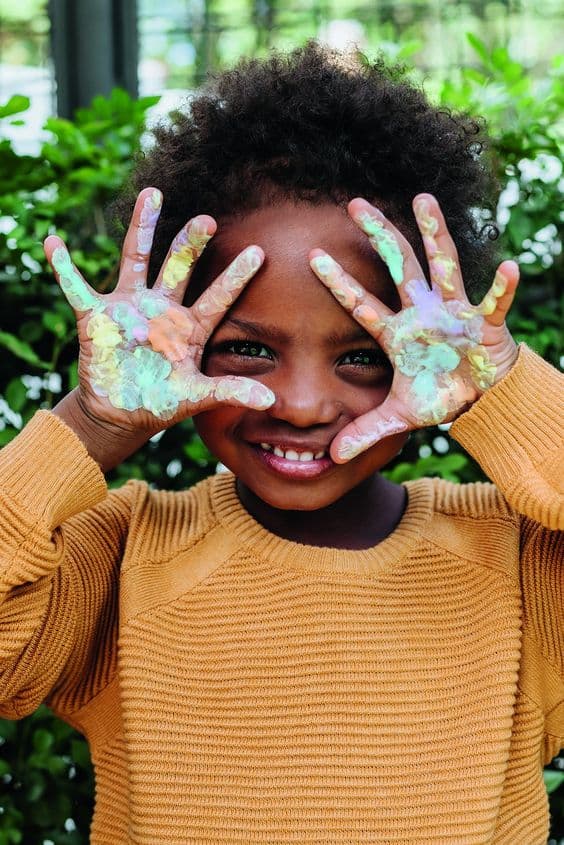 Retrato de uma criança sorrindo